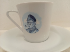 Bavaria kop en schotel met schaats afbeelding / Bavaria cup and saucer with skate image