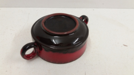 Rood bruine soepkom met oortjes /  Red brown soup bowl with handles