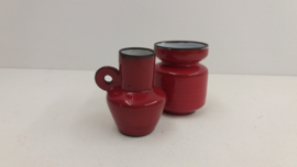 Setje in rood met wit van binnen / Little set in red and white inside