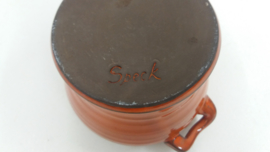 Speck Oranje met oortjes 10.5 x 15 cm. / Orange with little handles 4.1 x 5.9 inch.