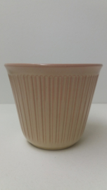 Setje bloempotten in beige gemerkt H v D / Set planters in biege marked H v D