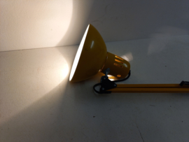 Gele retro schaarlamp 75 cm. / Yellow retro scissor lamp 29.52 inch.