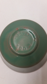 Mooie schaal gemerkt H v D en 390-2 / Nice bowl marked H v D and 390-2