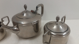 Theesetje CK edeltin Tiel Holland / Tea set CK noble tin Tiel Holland