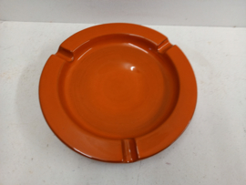 Hofra keramiek asbak in oranje / Hofra  ashtray in orange ceramics