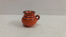 3 kleine mini vaasjes 3 x 1 cm. / 3 small vases 1.18 x 0.39 inch.