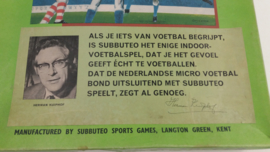 Subbuteo indoor voetbalspel / Subbuteo indoor footbal game
