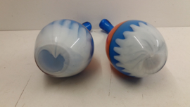 Grote glazen fles oranje en blauw / Large glass botlle orange and blue