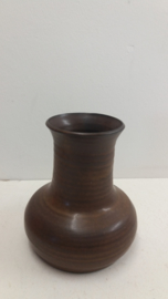 Vaas in bruin Avendo van Jan de Graaf / Vase in brown Avendo by Jan de Graaf