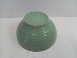 Bloempot in groen met ribbel nr. 392-4 /  Planter in green with ribs nr. 392-4