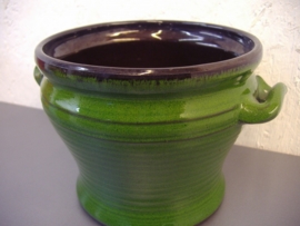 Speck Groen met oortjes 10 x 13 cm. / Green with handles 3.9 x 5.1 inch.