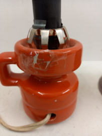 Oranje tafellampje met stoffen kap / Orange little table lamp with fabric shade