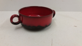 Rood bruine soepkom met oortjes /  Red brown soup bowl with handles