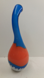 Grote glazen fles oranje en blauw / Large glass botlle orange and blue