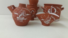 Setje in bruin met scheepjes en 1x visje / Set in brown with boats and 1x fish