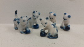 5 poesjes in Delfts blauw / 5 kittens in Delfts Bleu