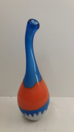 Grote glazen fles oranje en blauw / Large glass botlle orange and blue