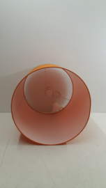 Oranje lamp met stoffen kap / Orange lamp with fabric shade