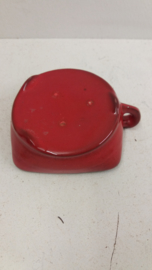Rood schaaltje met een hertje / Red dish with a deer