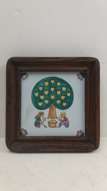 West-raven tegeltje picnic onder de boom  / West-raven tile picnic under the tree