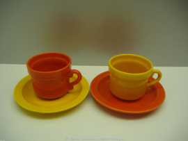 Kop en schotel Huizen keramiek / Cup and Saucer Huizen ceramics