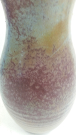 Mooie grote vaas in diverse kleuen van DOK / Nice large vase colored by DOK.