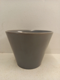 Bloempot grijs gemerkt 000 / Planter in gray marked 000