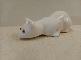 Mooi keramiek wit poesje 18 cm. / Beautiful ceramic white cat 7.08 inch.