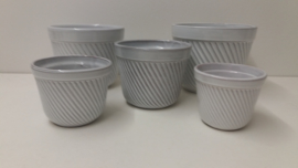 Set bloempotten wit ribbel nummer 2045 Erica / Set planters white rib number 2045 Erica