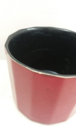 Rode bloempot nummer 2140 in maat 3 / Red planter number 2140 size 3