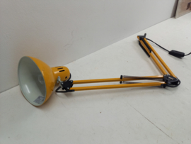 Gele retro schaarlamp 75 cm. / Yellow retro scissor lamp 29.52 inch.