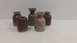 J vaasje in grijs 6.5 cm. / Little J vase in gray 2.55 inch
