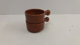 Oude sauskommetjes in bruin nr. 3528. / Old sauce bowls brown nr. 3528