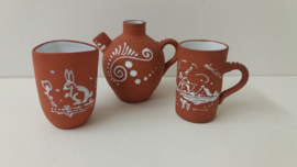 Setje in bruin met witte afbeeldingen / Set in brown with white images