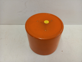 Oranje bloempot nummer 2119-4 / Orange flowerpot in number 2119-4