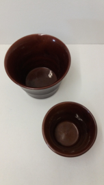 Bloempotjes bruin 2111 gemerkt 0 - 00 / Planters in brown 2111 marked 0 - 00