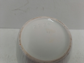 Witte vaas Germany nr. 2226 / White vase Germany nr. 2226