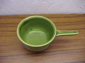 Sauskommetje met steeltje groen / Sauce bowl with a handle green