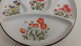 Fondue bord met bloemdecor 23 cm. / Fondue plate with flower decor 9.1 inch.