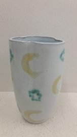 Hannie Mein ? vaas wit 15 cm. / Hannie Mein ? vase in white 5.9 inch.