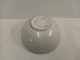 Mooi schaaltje gemerkt H v D en 393-2 beige / Nice bowl marked H v D and 393-2 beige