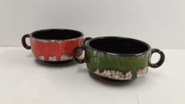 Bruine soepkommen met groen en oranje  /  Brown soup bowls with green and orange