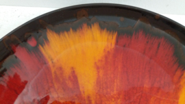 Grote schaal rood gevlamd 27.5 cm. / Large bowl flamed red 10.8 inch