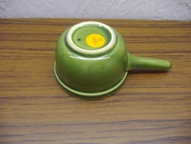 Sauskommetje met steeltje groen / Sauce bowl with a handle green