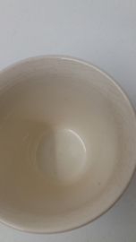 Bloempotje in wit nummer S 1 Sphinx / Planter in white numberd S 1 Sphinx