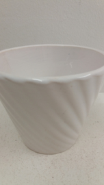 Bloempot in wit nummer 2025-1/2 Erica / Planter in white number 2025-1/2 Erica