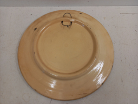 Bord met vrouw in witte jurk 23,5 cm. / Plate with woman in white dress 23,5 cm.