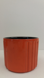 Rode bloempot in nummer 2119 maat 2 / Red planter in number 2119 size 2