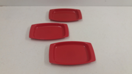 Snackschaaltjes in rood 15 x 9 cm. / Snack bowls in rood 5.9 x 3.5 inch.