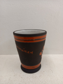 Mooi vaasje met een rood Enkhuizen / Nice vase with a red Enkhuizen